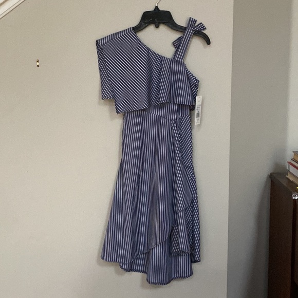 HABITUAL Girl's One-shoulder Striped High-low Dress In Navy - Picture 4 of 13